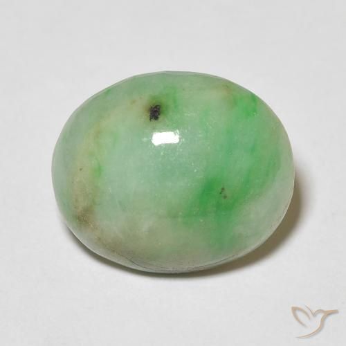 Jade Vert clair naturelle ovale, 4.76 ct, Opaque