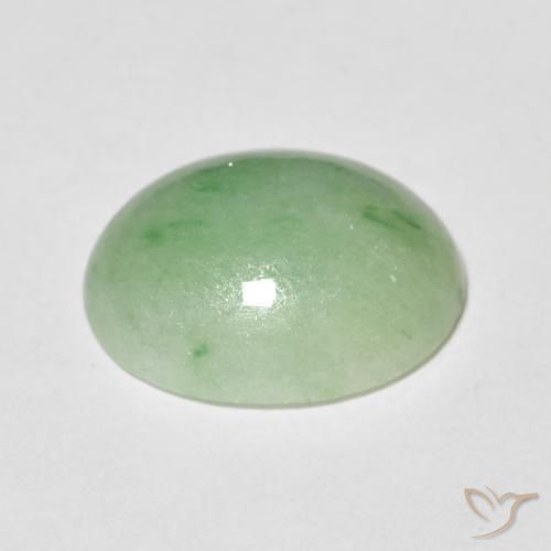 Jade Vert chaud naturelle ovale, 3.83 ct, Opaque
