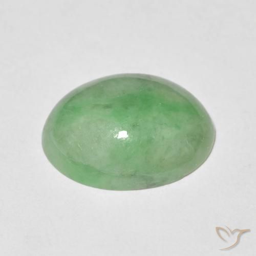 Jade Vert chaud naturelle ovale, 4.34 ct, Opaque