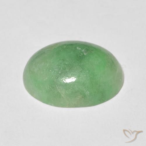 Jade Vert clair naturelle ovale, 4.60 ct, Opaque