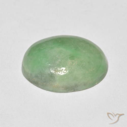 Jade Vert moyen naturelle ovale, 4.38 ct, Opaque