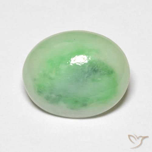 Jade Vert jaunâtre naturelle ovale, 4.81 ct, Opaque