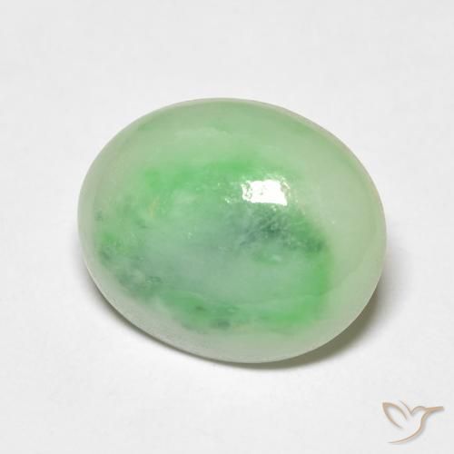 Jade Vert jaunâtre naturelle ovale, 4.81 ct, Opaque