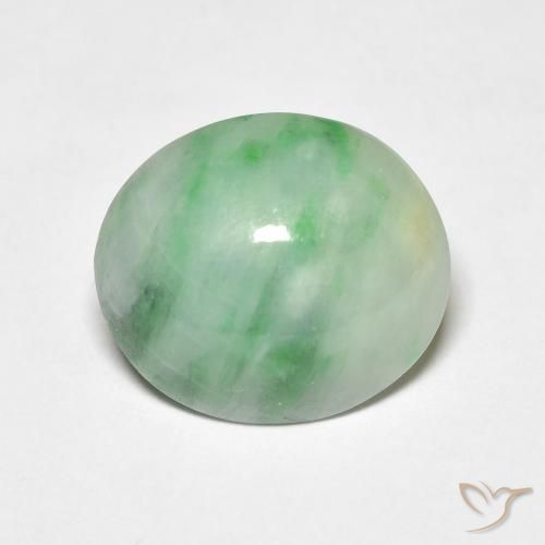 Jade Blanc Vert naturelle ovale, 3.74 ct, Opaque