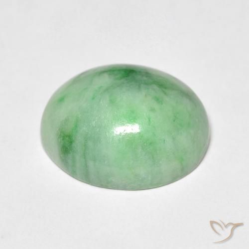 Jade Vert moyen naturelle ovale, 5.38 ct, Opaque