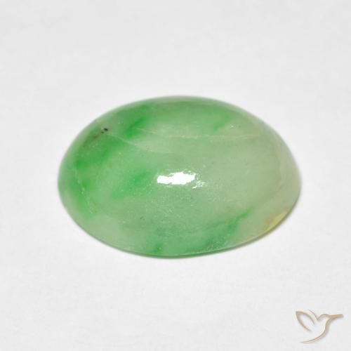 Jade Vert moyen naturelle ovale, 4.47 ct, Transparent