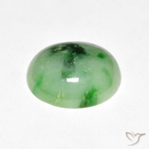 Jade Vert moyen naturelle ovale, 4.30 ct, Opaque
