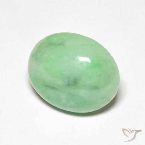 Jade Vert naturelle ovale, 4.50 ct, Opaque