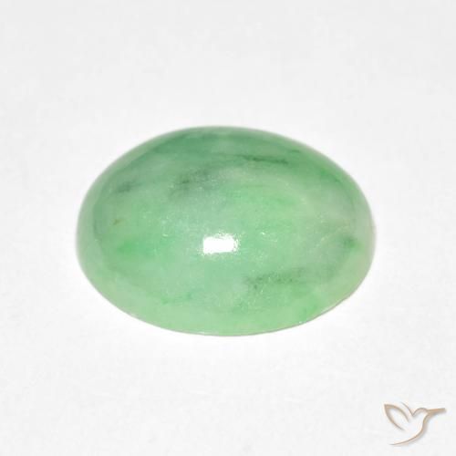 Jade Vert naturelle ovale, 4.50 ct, Opaque