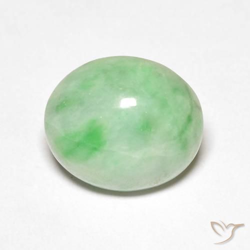 Jade Vert moyen naturelle ovale, 4.52 ct, Opaque