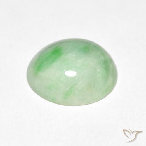 Jade Vert moyen naturelle ovale, 4.52 ct, Opaque