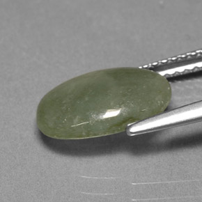 Jadéite vert naturelle coupe ovale, 3,00 ct, translucide