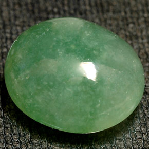 Jadéite vert naturelle transparent, 10,49 ct, transparent / translucide