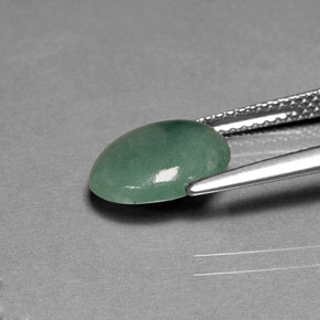 Jadéite vert naturelle transparent, 2,90 ct, transparent / translucide