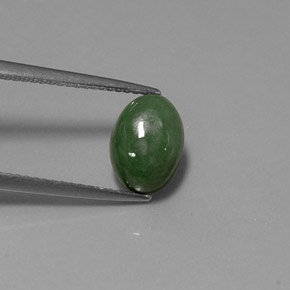 Jadéite vert naturelle coupe ovale, 2,90 ct, translucide