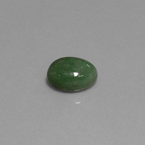 Jadéite vert naturelle coupe ovale, 2,90 ct, translucide