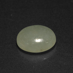 Jadéite vert naturelle coupe ovale, 1,98 ct, translucide