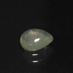 Jadéite vert naturelle en forme de poire, 0,63 ct, translucide