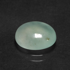 Jadéite vert naturelle coupe ovale, 2,83 ct, translucide