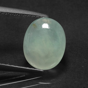 Jadéite vert naturelle coupe ovale, 2,83 ct, translucide