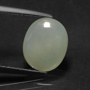 Jadéite vert naturelle coupe ovale, 2,41 ct, translucide