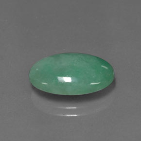 Jadéite vert naturelle coupe ovale, 5,96 ct, opaque