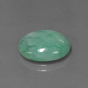 Jadéite Vert naturelle Coupe ovale, 5.48 ct, Opaque