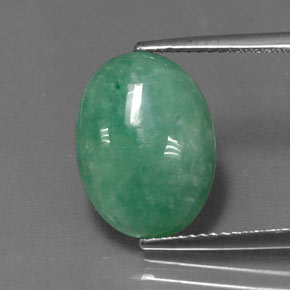 Jadéite Vert naturelle Coupe ovale, 6.30 ct, Opaque