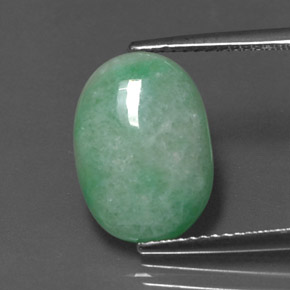 Jadéite vert naturelle coupe ovale, 4,87 ct, opaque