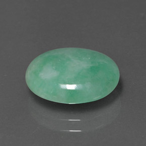 Jadéite Vert naturelle Coupe ovale, 4.28 ct, Opaque