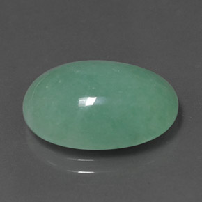 Jadéite vert naturelle coupe ovale, 11,52 ct, opaque