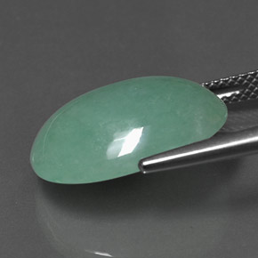 Jadéite vert naturelle coupe ovale, 11,52 ct, opaque