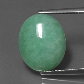 Jadéite vert naturelle coupe ovale, 8,83 ct, opaque