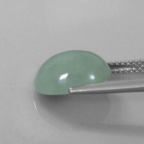 Jadéite vert naturelle coupe ovale, 5,35 ct, translucide
