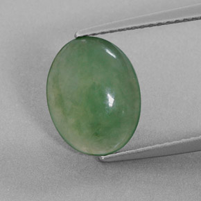 Jadéite Vert naturelle ovale, 3.08 ct, Translucide
