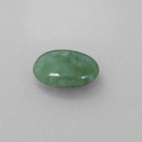 Jadéite Vert naturelle Coupe ovale, 1.90 ct, Translucide