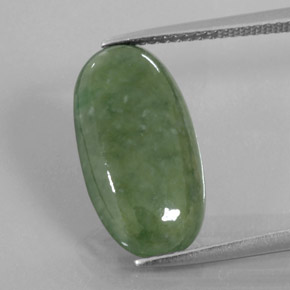Jadéite Vert naturelle Coupe ovale, 6.04 ct, Transparent