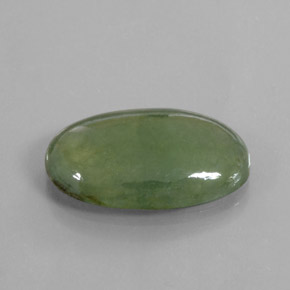 Jadéite vert naturelle coupe ovale, 8,99 ct, transparent