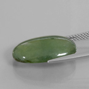 Jadéite vert naturelle coupe ovale, 8,99 ct, transparent
