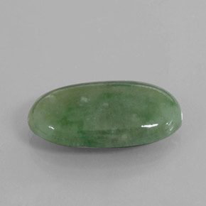 Jadéite Vert naturelle ovale, 8.88 ct, Transparent