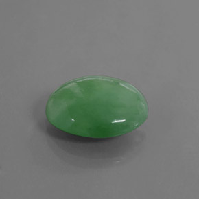 Jadéite vert naturelle coupe ovale, 6,55 ct, translucide