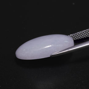 Jadéite bleue naturelle coupe ovale, 12,67 ct, opaque