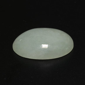 Jadéite Vert pastel naturelle Coupe ovale, 12.59 ct, Transparent