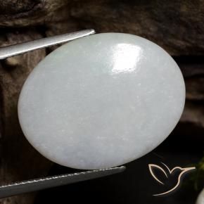 Jadéite Gris moyen naturelle ovale, 14.63 ct, Translucide