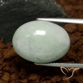 Jadéite Vert moyen naturelle ovale, 10.19 ct, Translucide
