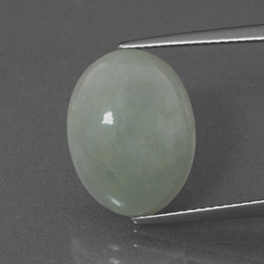 Jadéite vert naturelle coupe ovale, 7,64 ct, translucide
