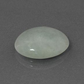 Jadéite vert naturelle coupe ovale, 7,64 ct, translucide
