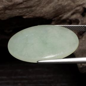 Jadéite Blanc verdâtre naturelle Coupe ovale, 22.56 ct, Translucide