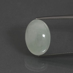 Jadéite Vert pastel naturelle Coupe ovale, 10.25 ct, Transparent