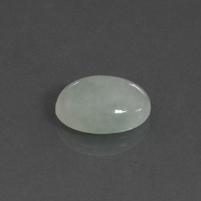 Jadéite Vert pastel naturelle Coupe ovale, 10.25 ct, Transparent